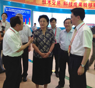 Luo Huining, member of the 18th Central Committee of the Communist Party of China and secretary of the Qinghai Provincial Party Committee, inspected